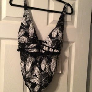 Nicole Miller black white bathing suit